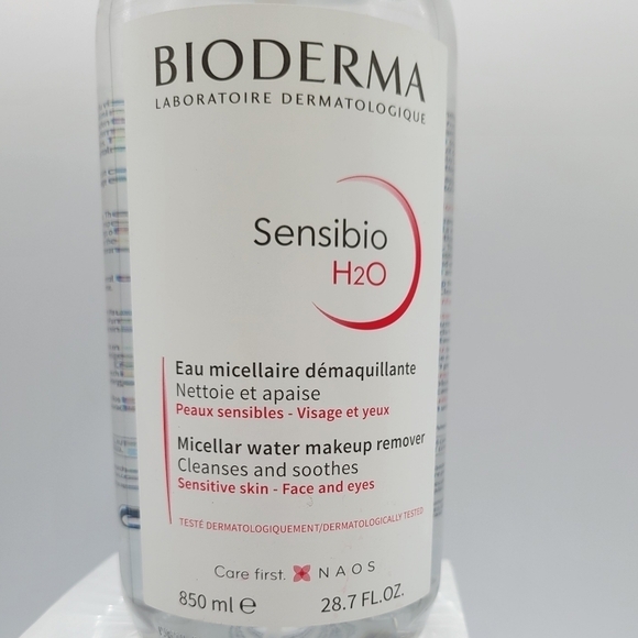 Bioderma Sensibio H2O Micellar Water Jumbo Pump 850 ML - Picture 2 of 4